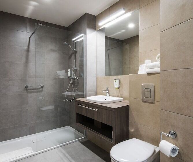 اتاق سوپریور, Db Hotel Wrocław