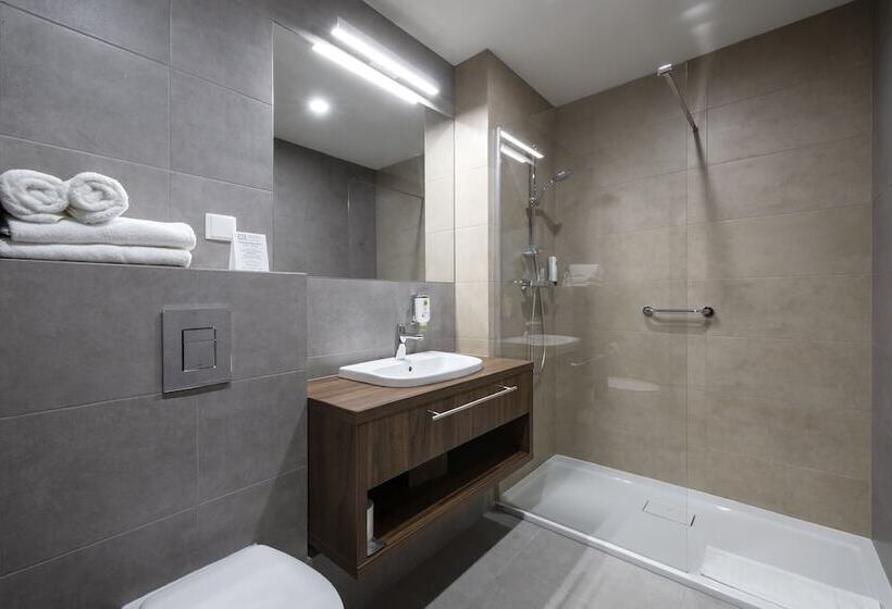 آپارتمان 1 خوابه, Db Hotel Wrocław