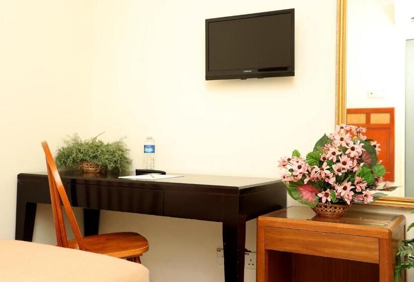 Habitación Estàndard Individual, Rembia