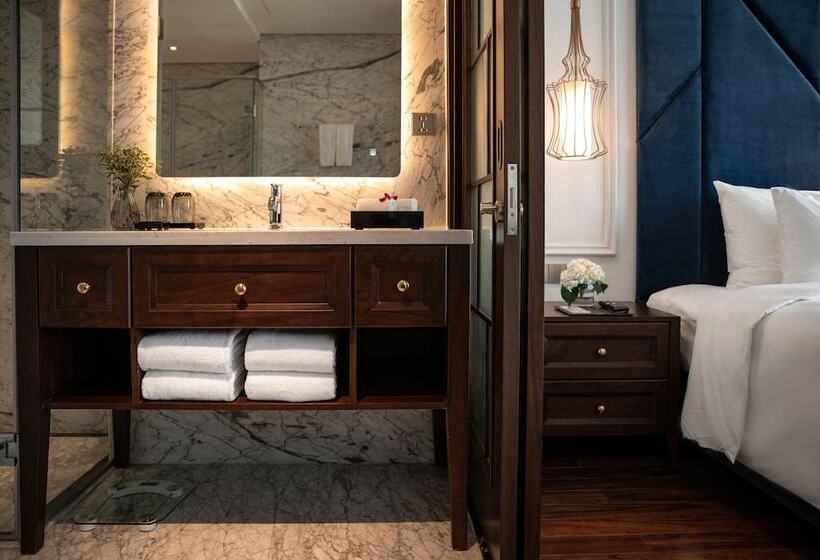 سوئیت با بالکن, Soleil Boutique Hotel Hanoi