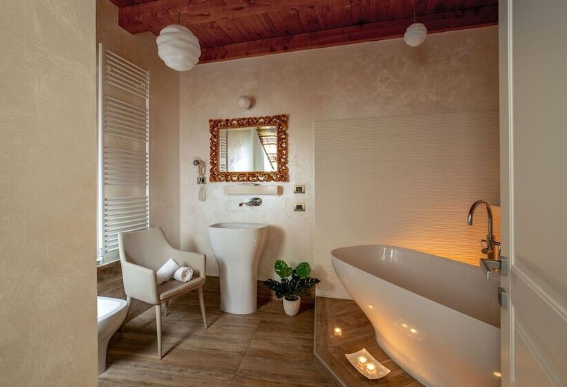 اتاق سوپریور, I Fiumi Di Navona