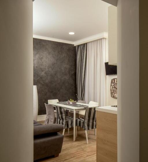 اتاق سوپریور, I Fiumi Di Navona