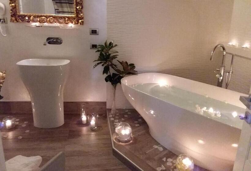 اتاق سوپریور, I Fiumi Di Navona