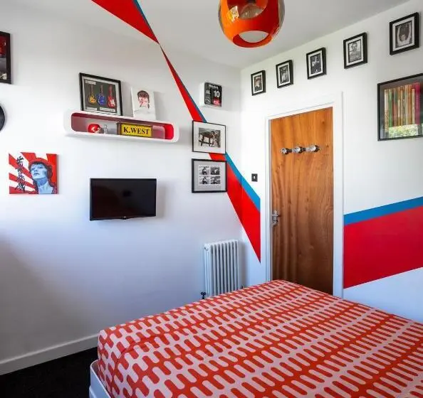 ベーシックルーム, Twentieth Century B&b