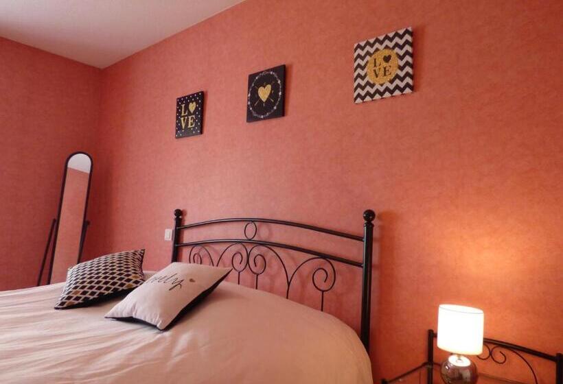 标准间, Auberge Des Petits