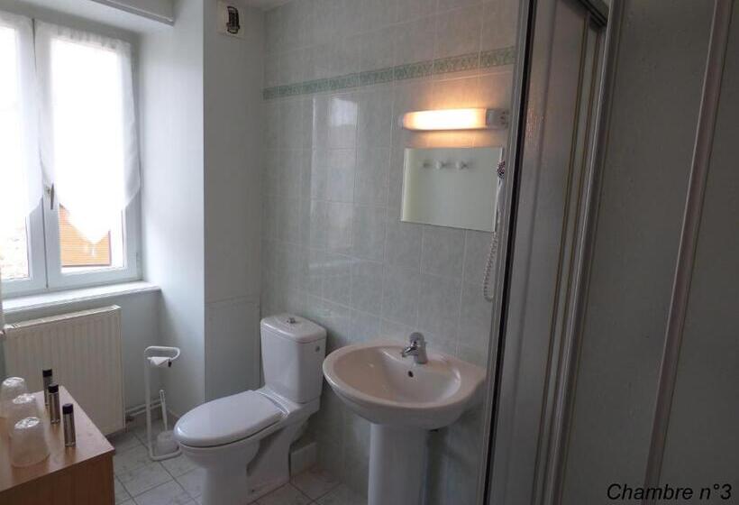 家庭间, Auberge Des Petits