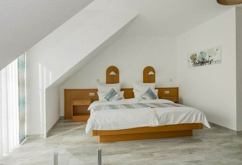 Номер Стандарт Вид на Озеро, Lakeside Resort Michaela