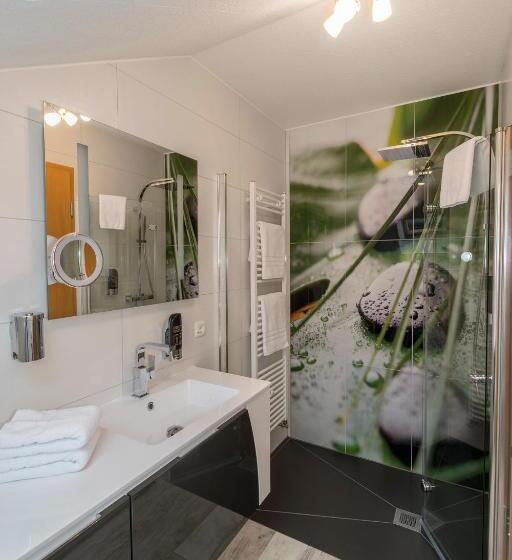 חדר סטנדרט נוף לאגם, Lakeside Resort Michaela