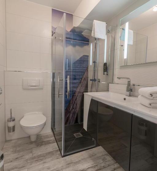 חדר דלוקס נוף לאגם, Lakeside Resort Michaela