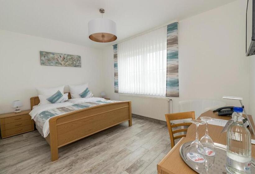 חדר דלוקס נוף לאגם, Lakeside Resort Michaela