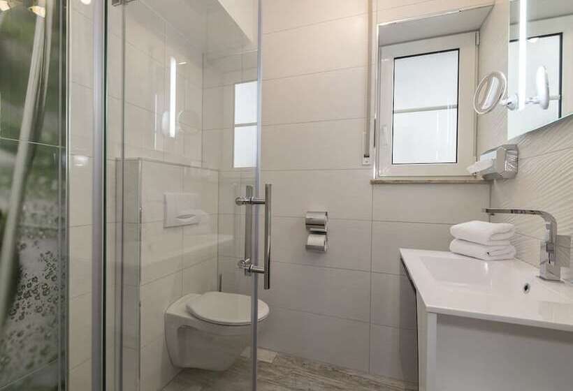 חדר בסיסי, Lakeside Resort Michaela