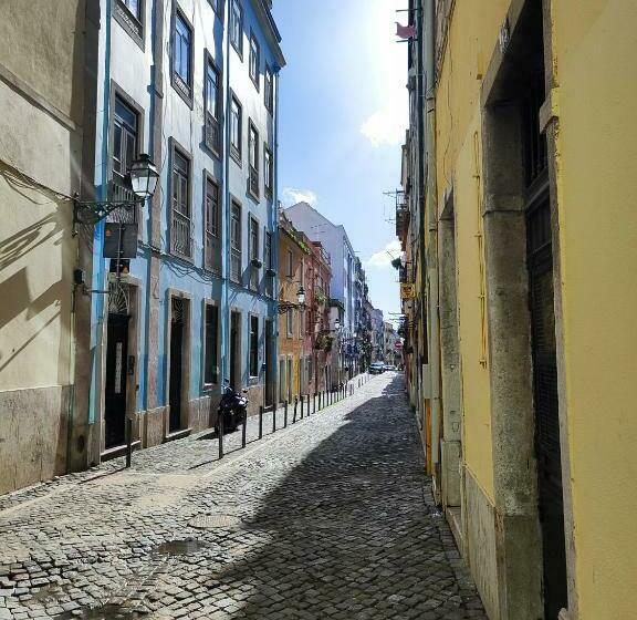 اتاق اکونومی, Room Atalaia   Bairro Alto