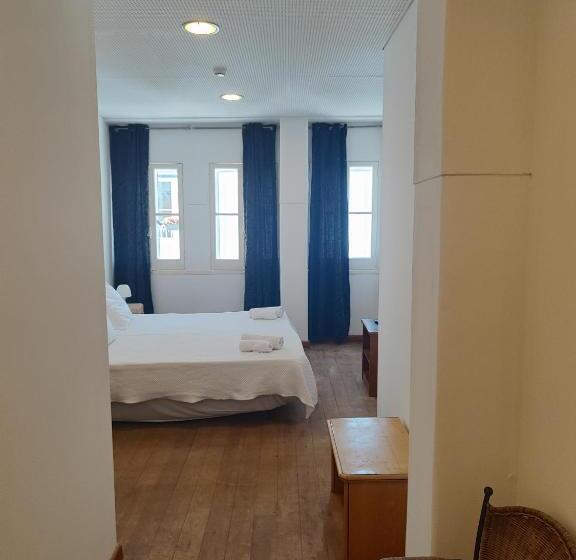 اتاق اکونومی, Room Atalaia   Bairro Alto