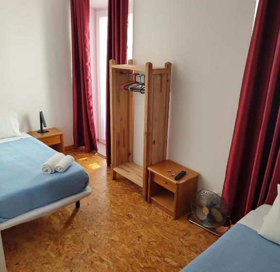 اتاق اکونومی, Room Atalaia   Bairro Alto