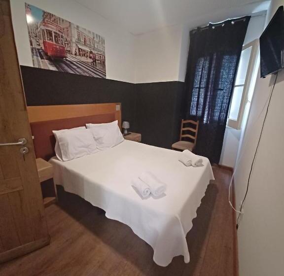 اتاق عادی, Room Atalaia   Bairro Alto