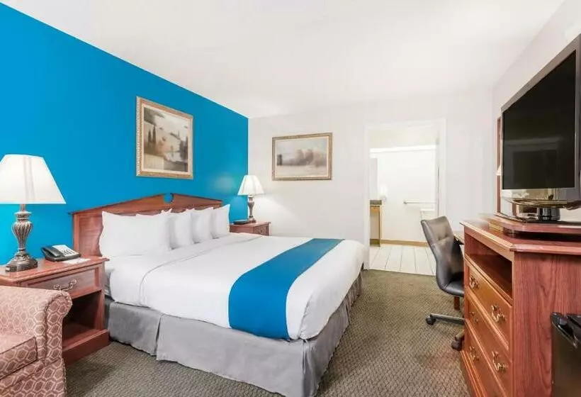 キングサイズベッドのスタンダードルーム, Baymont By Wyndham Duncan/spartanburg