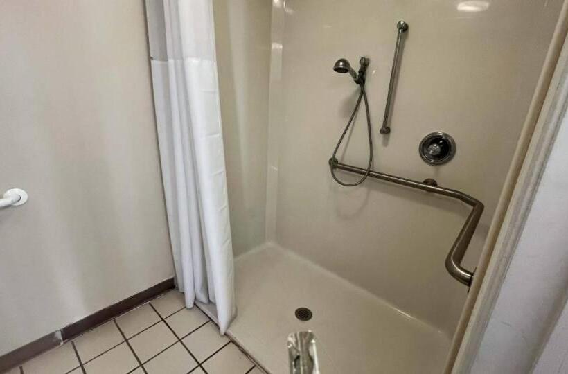 غرفة قياسية سرير كينج, Motel 6 Georgetown, Sc Marina