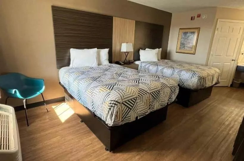 Standard Neljän Hengen Huone, Motel 6 Georgetown, Sc Marina