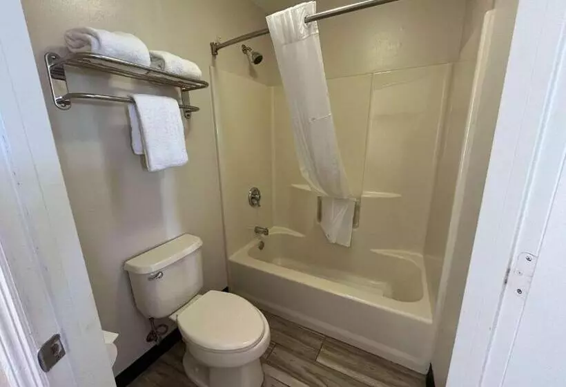Standard Neljän Hengen Huone, Motel 6 Georgetown, Sc Marina