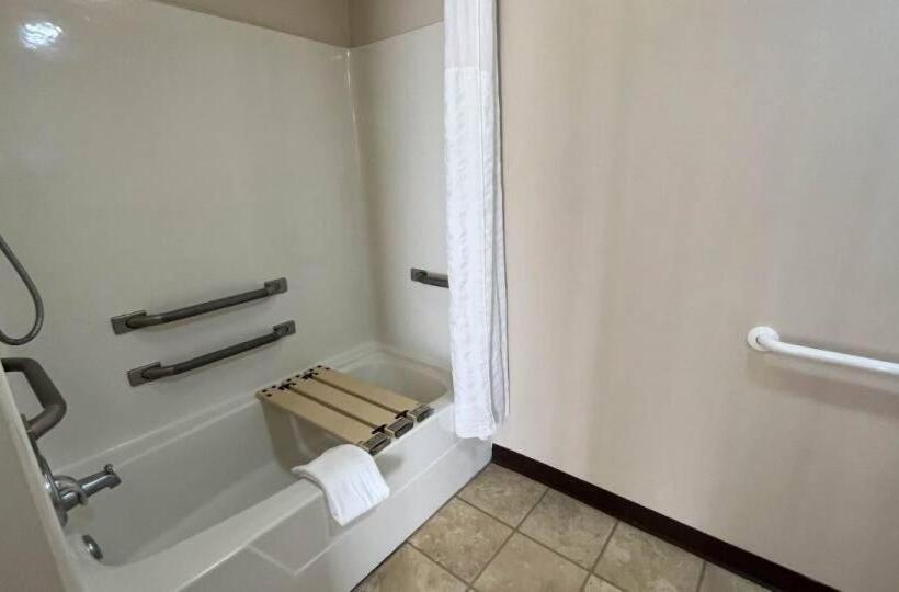 Четырехместный Номер Стандарт, Motel 6 Georgetown, Sc Marina