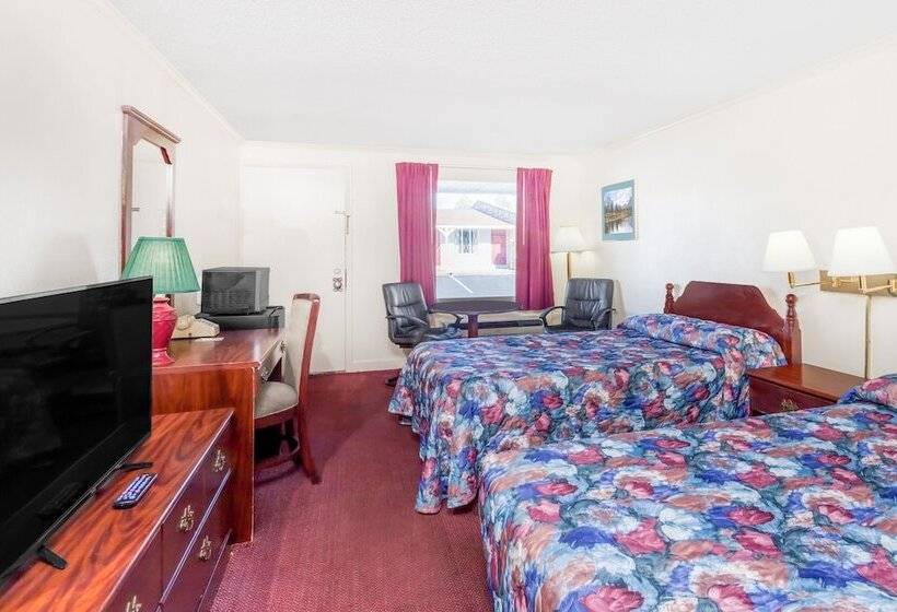 غرفه قياسيه سريرين مزدوجين, Corbin Inn