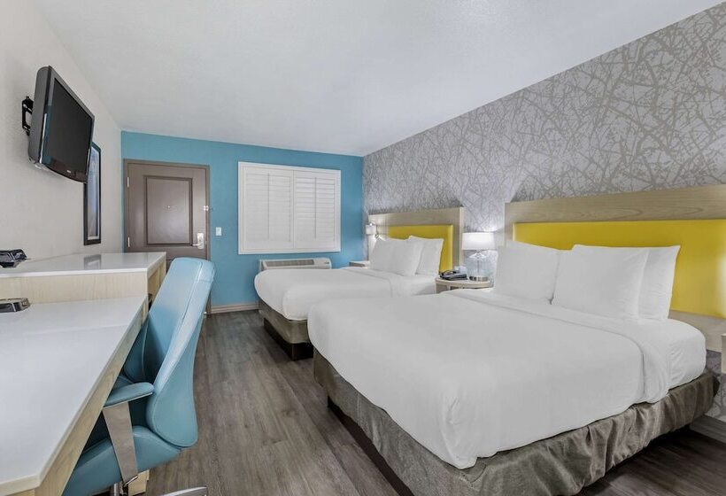 Номер Стандарт 2 Двуспальные Кровати, Hillstone Inn Tulare, Ascend Hotel Collection