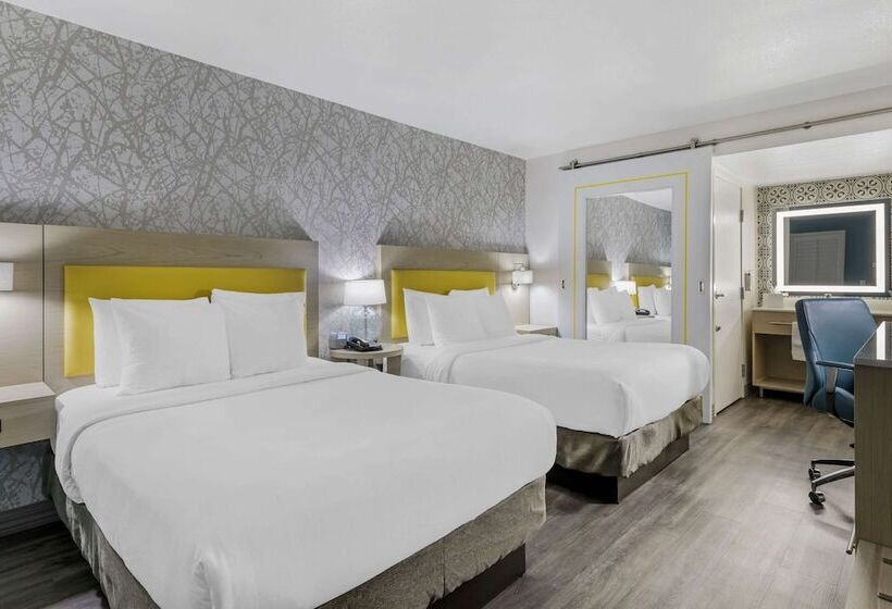 Номер Стандарт 2 Двуспальные Кровати, Hillstone Inn Tulare, Ascend Hotel Collection