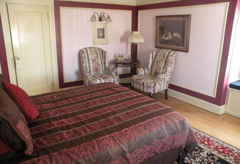 带特大床的标准间, Jackson Court