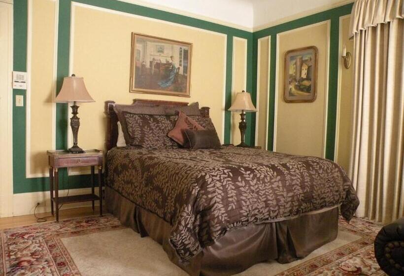 带特大床的标准间, Jackson Court