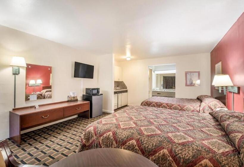 스탠다드 룸, Knights Inn Cleveland