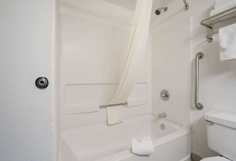 Quarto Estandar 2 Camas Casal, Quality Inn Jacksonville Near Camp Lejeune