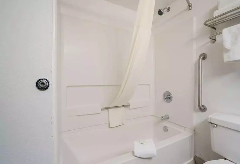 اتاق استاندارد با 2 تخت دوبل, Quality Inn Jacksonville Near Camp Lejeune