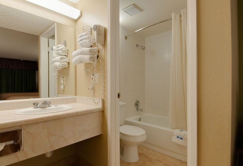 غرفة ديلوكس, Vagabond Inn Bakersfield North