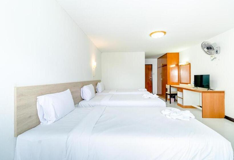 اتاق لوکس سه تخته, Boonchai Mansion