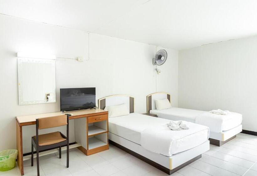 اتاق سوپریور خانوادگی, Boonchai Mansion