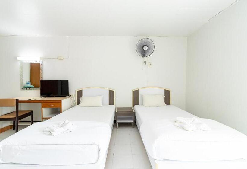 اتاق سوپریور خانوادگی, Boonchai Mansion