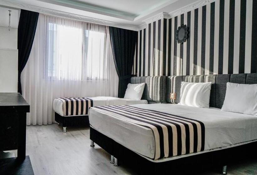 اتاق لوکس سه تخته, Cnr İnci