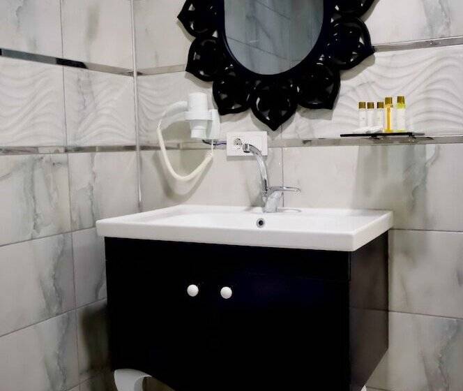 اتاق لوکس یک تخته, Cnr İnci