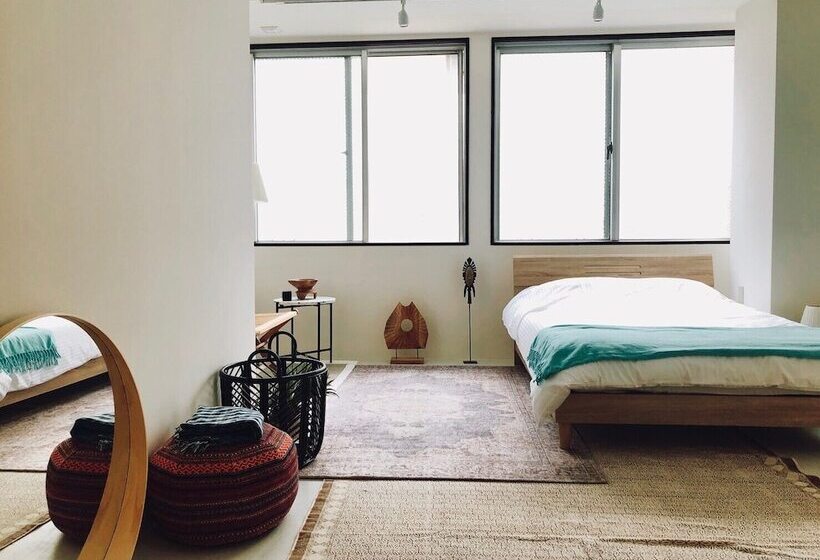 Familienzimmer, Lestel Naha