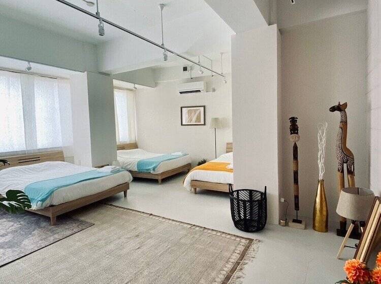 Familienzimmer, Lestel Naha