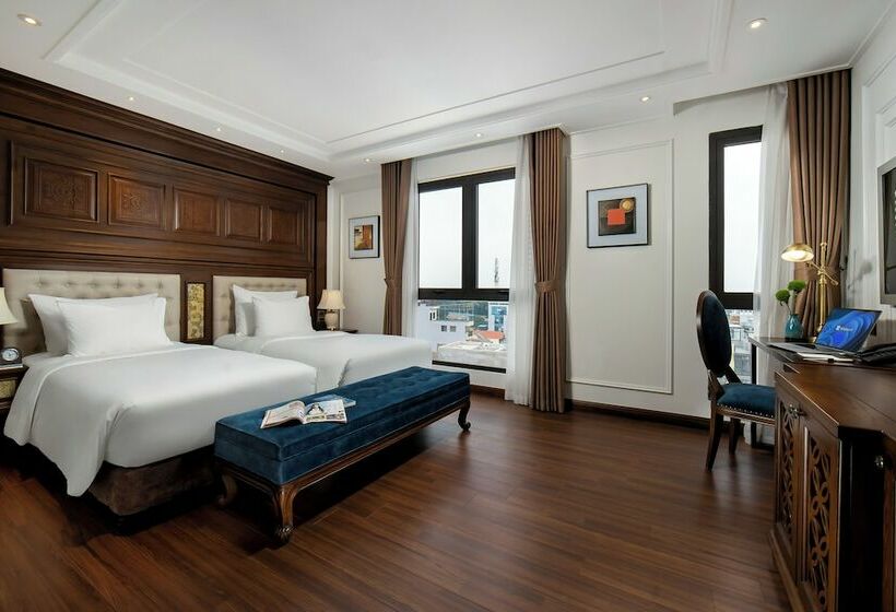 اتاق اجرایی, The Q Hotel Hanoi