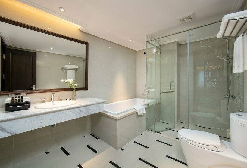 اتاق اجرایی, The Q Hotel Hanoi