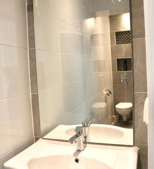 غرفة قياسية ثلاثية, Pension Marco