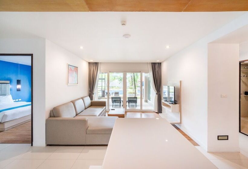 Люкс Семейный 2 Спальни, Coco Phuket Bangtao Beach