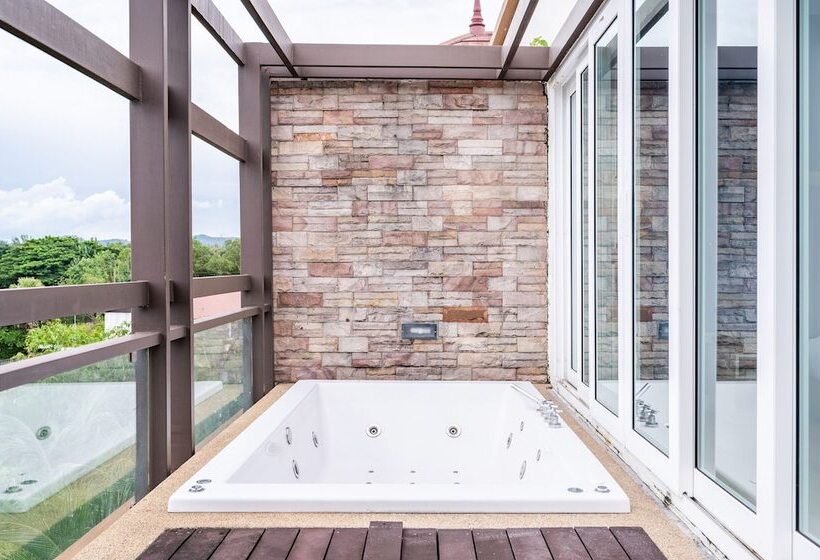 דירת פנטהאוז 2 חדרי שינה, Coco Phuket Bangtao Beach