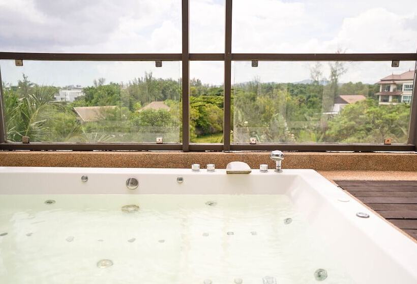 דירת פנטהאוז 2 חדרי שינה, Coco Phuket Bangtao Beach