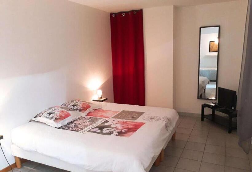 غرفة قياسية ثلاثية, Le Cabistou