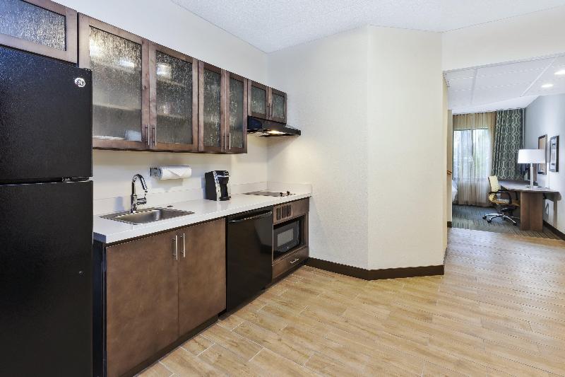 Люкс Кровать Кинг, Candlewood Suites Grand Rapids Airport, An Ihg