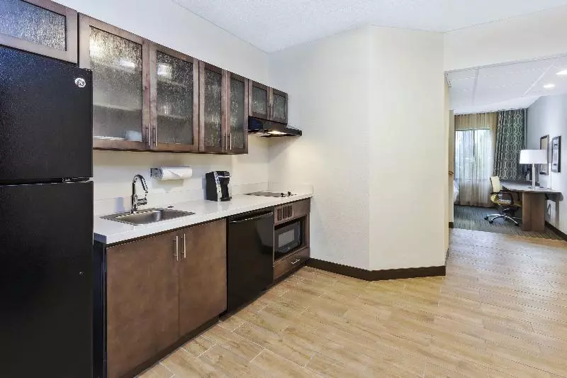 سوئیت با تخت بزرگ, Candlewood Suites Grand Rapids Airport, An Ihg
