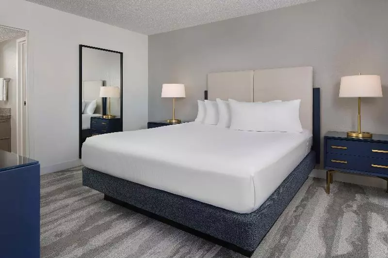 اتاق استاندارد, Candlewood Suites Grand Rapids Airport, An Ihg